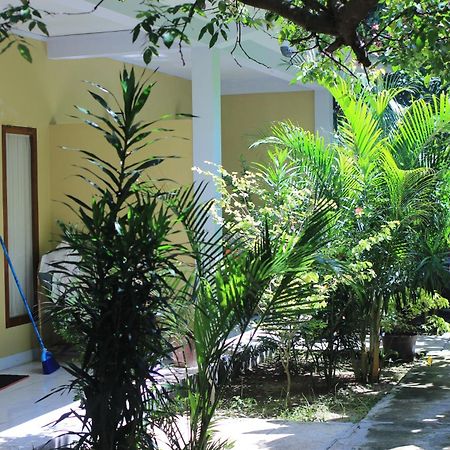 Three V Homestay Kuta (Lombok) Exterior foto