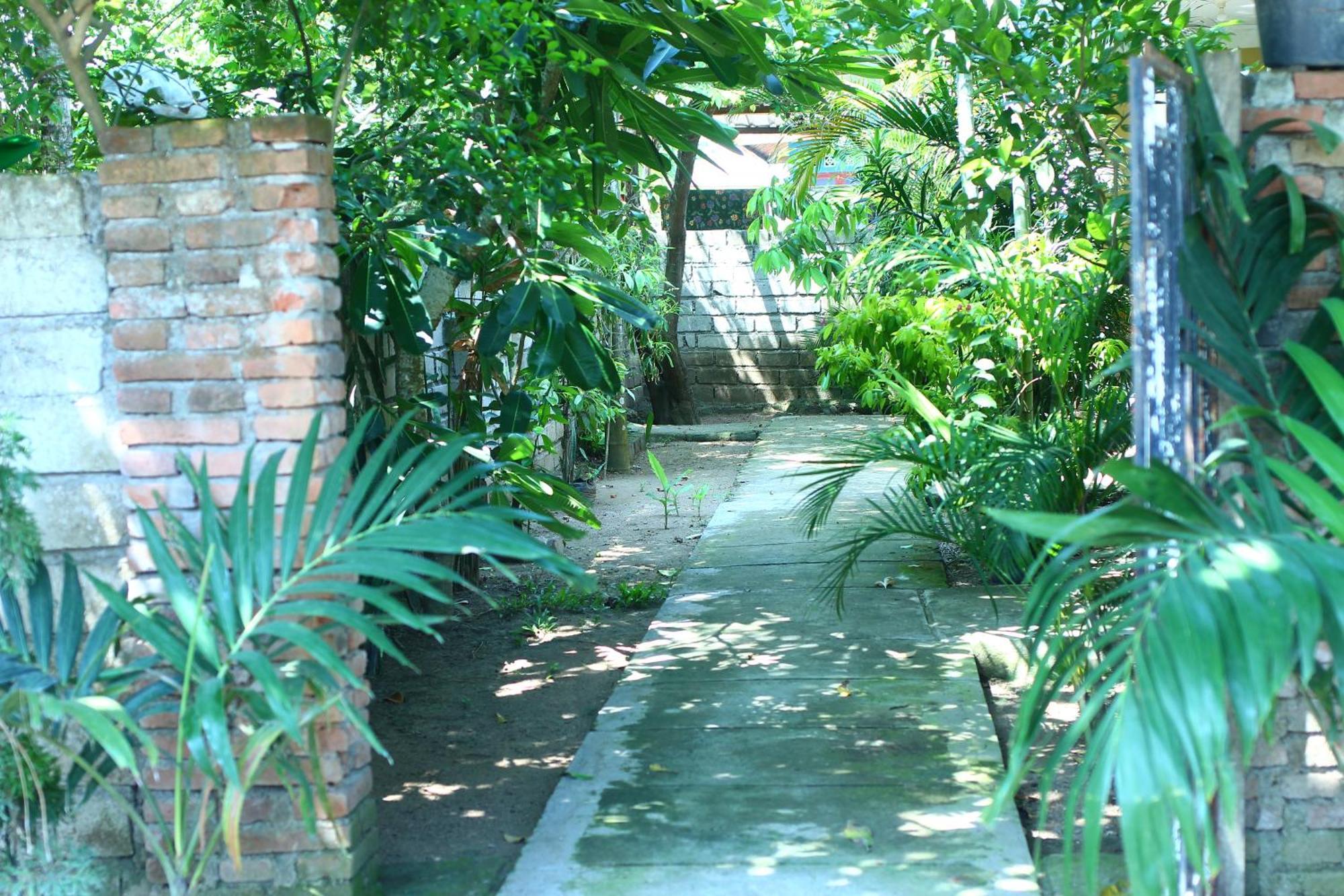 Three V Homestay Kuta (Lombok) Exterior foto
