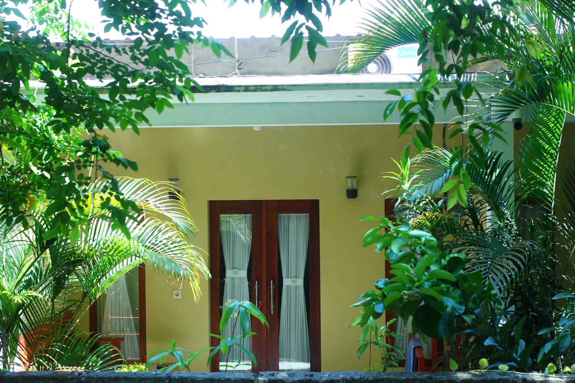 Three V Homestay Kuta (Lombok) Exterior foto