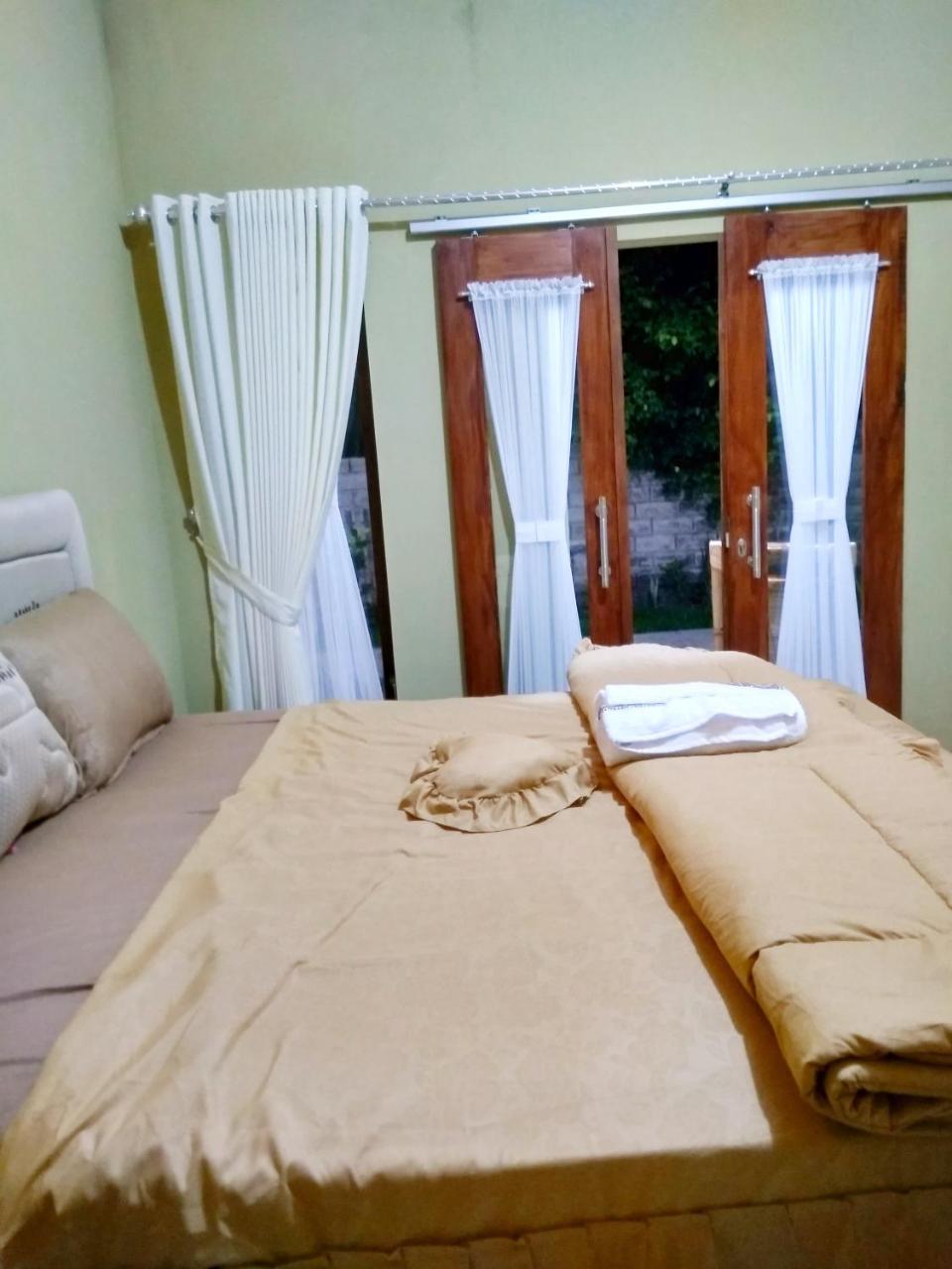 Three V Homestay Kuta (Lombok) Exterior foto